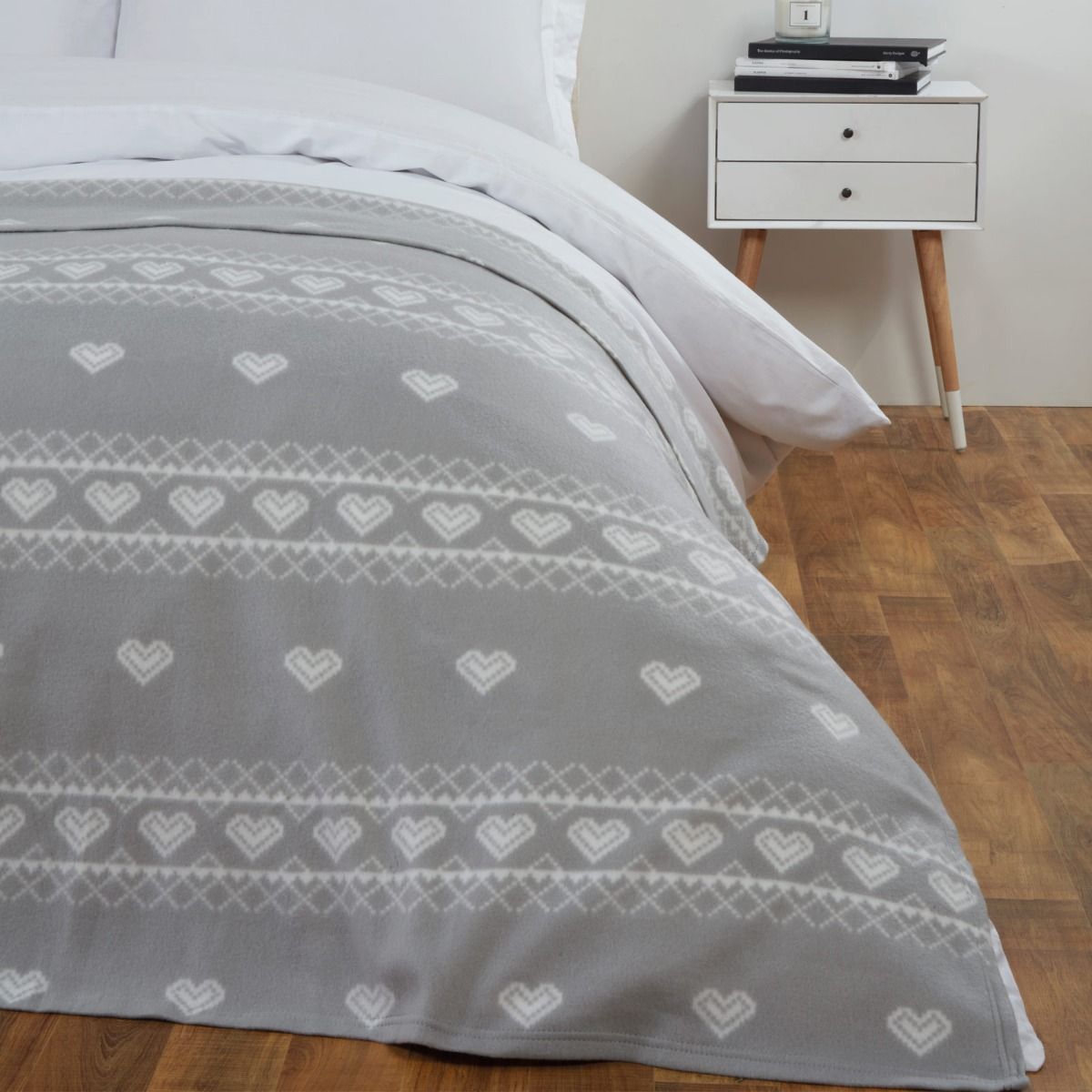 Nordic Grey Heart Fleece Throw